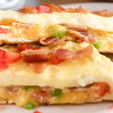 Recipe for Personal-Size Bacon and Cheese Omelet