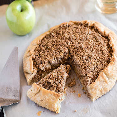 Recipe for Spiralized Apple Crumb Tart 