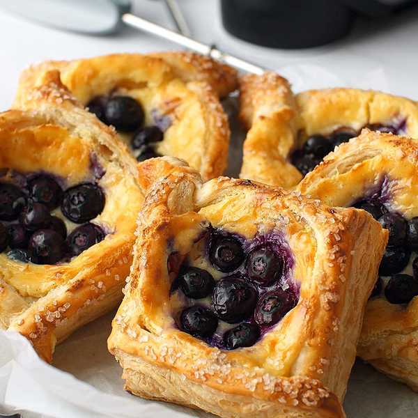 Recipe for Blueberry and Cream Danish
