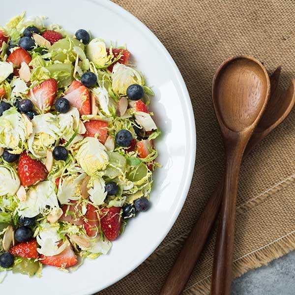 Recipe for Brussels Sprouts & Berries Salad 