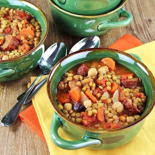 Recipe for Slow Cooker Chicken Chorizo, Lentil & Bean Soup 