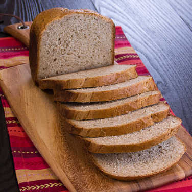 Recipe for Light Rye Bread for 1.5-lb. Loaf Breadmaker