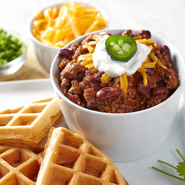 Recipes HamiltonBeach Com   Savory Cornbread Waffle And Chili 3.00c70516 