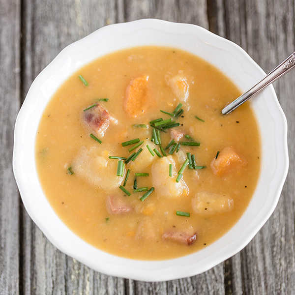 Recipe for Slow Cooker Chunky Loaded Potato and Ham Soup