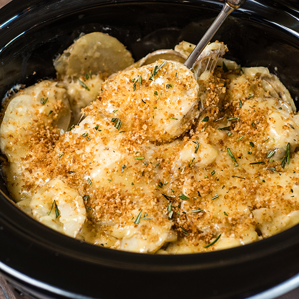 scalloped potatoes in a slow cooker