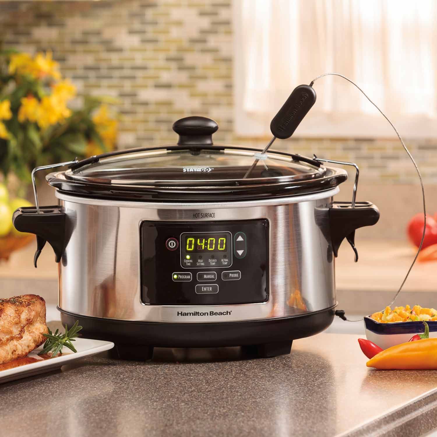 Hamilton Beach Stay or Go 5 Quart Slow Cooker with Clip-Tight