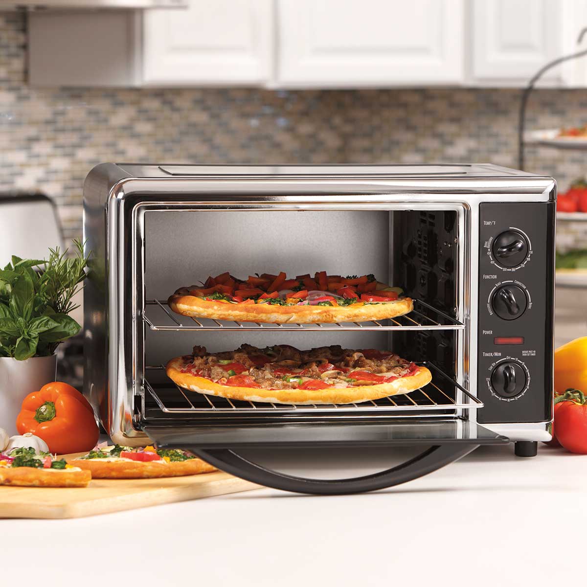 https://hamiltonbeach.com/media/products/countertop-oven-with-rotisserie-31100-inset09.jpg