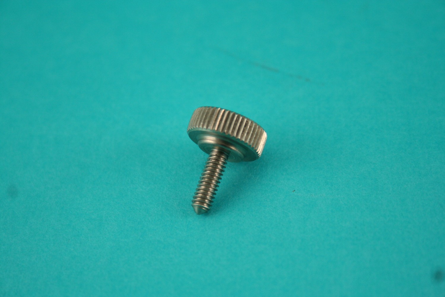 SS SCREW 936/94950 KNURL HEAD
