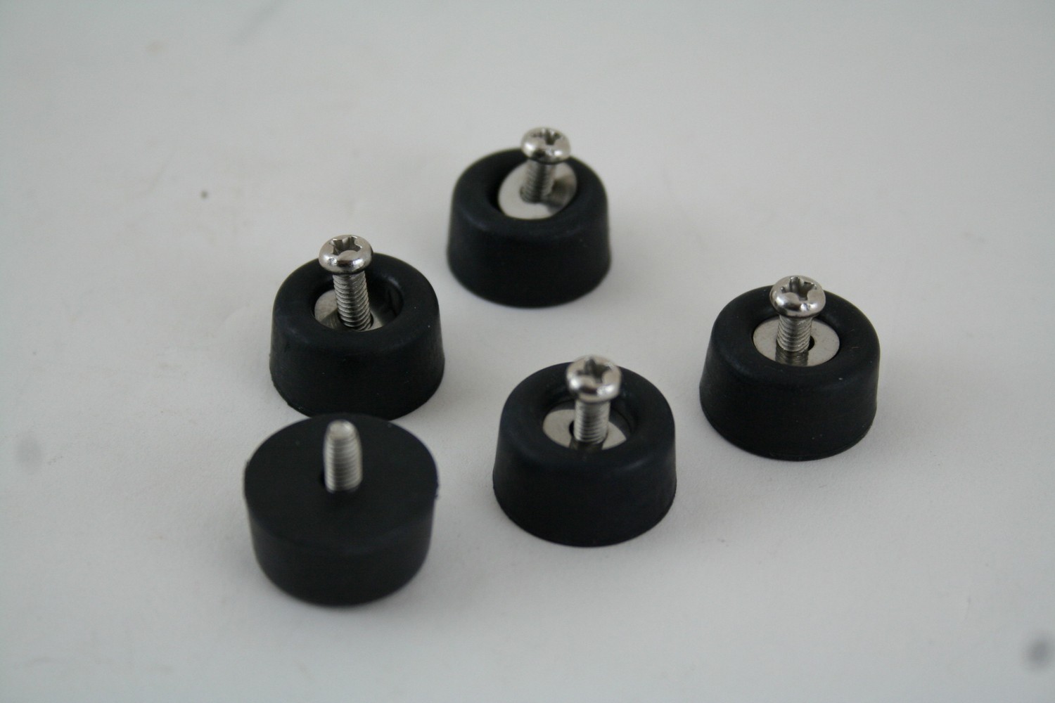 FEET KIT W/SCREWS 5 per  96700