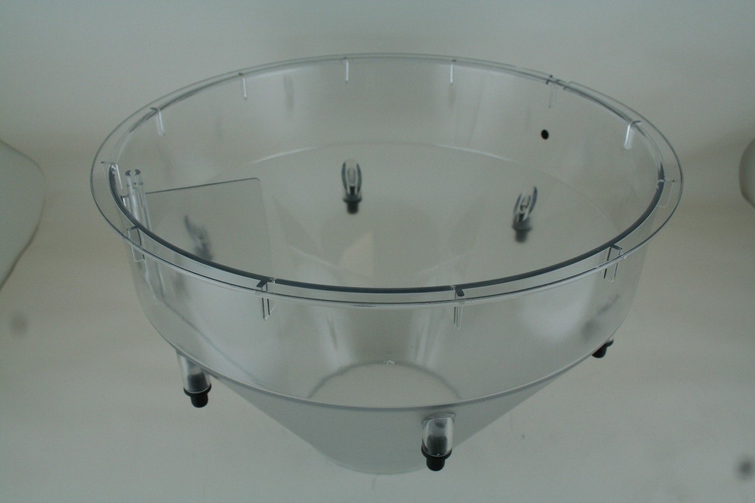 Inner Ice Hopper & 6 Grommets