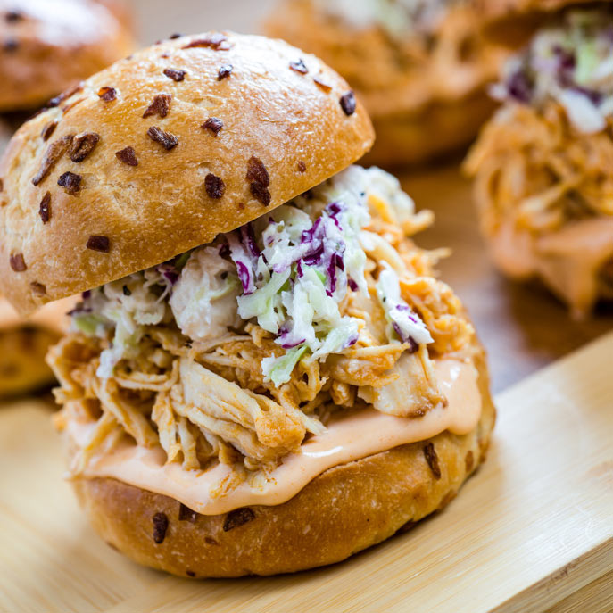 Slow Cooker Buffalo Chicken Sliders Hamiltonbeach Com