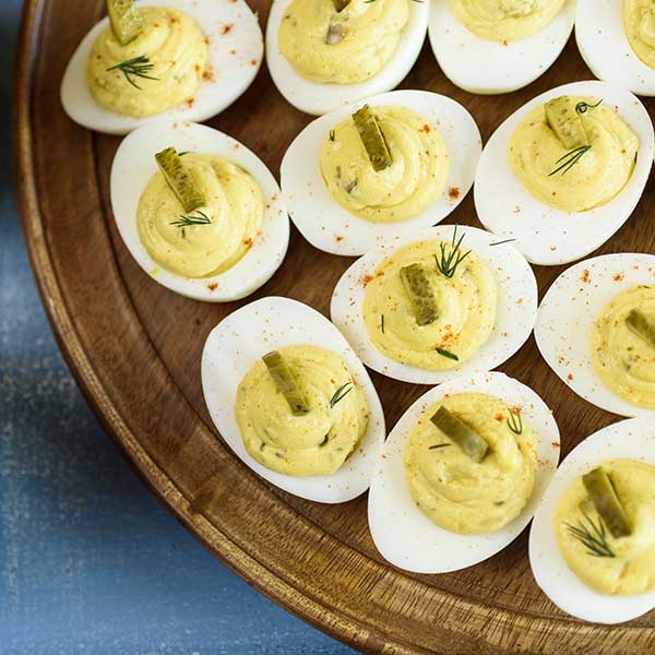 https://hamiltonbeach.com/media/recipes/dill-pickle-deviled-eggs-29.jpg