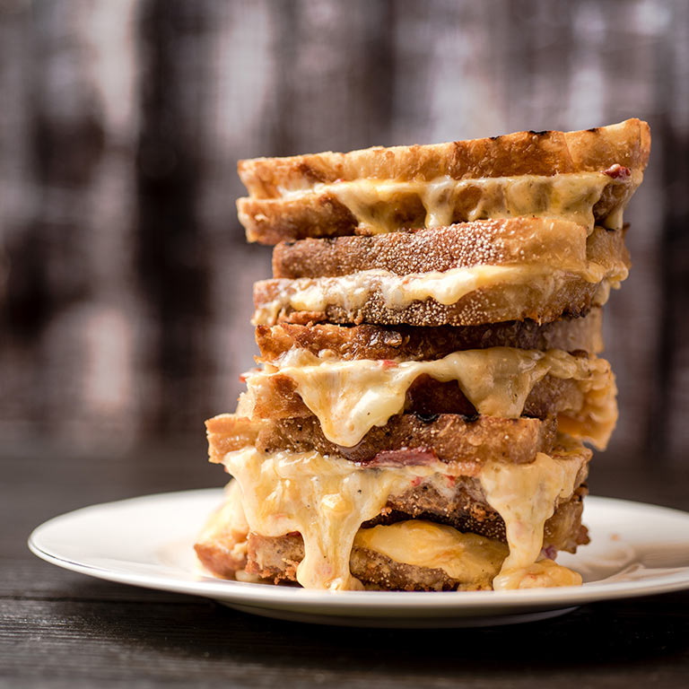 Recipe - Grilled Pimento Cheese and Bacon Sandwich