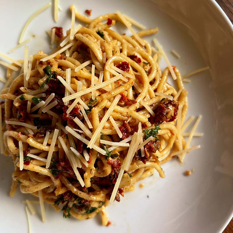Recipe - Sundried Tomato Garlic Spaghetti