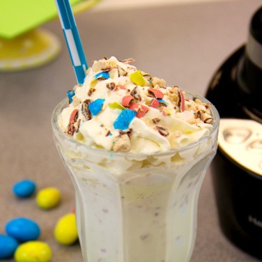 Recipe - Vanilla Milkshake with Mix-ins