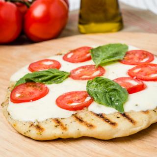 Blog for Grilled Margherita Pizza