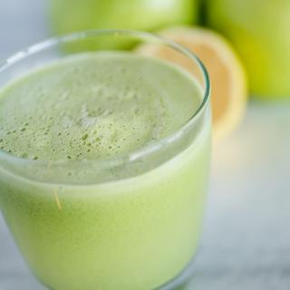 Blog for Raise your (Juice) Glass: Energizing Green Juice & Revitalizing Berry Juice